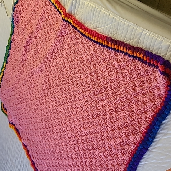Hand Knitted Baby Blanket. - Picture 1 of 5